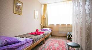 Гостиница Хостелы Рус - Иркутск Иркутск Двухместный номер с 1 кроватью или 2 отдельными кроватями-3