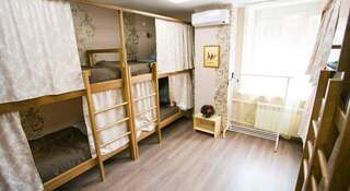 Гостиница Хостелы Рус - Иркутск Иркутск Кровать в общем 8-местном номере для женщин-2
